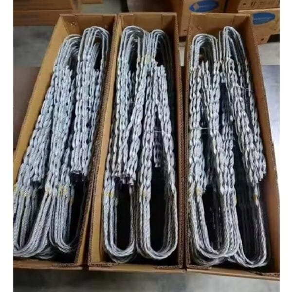 Cables eléctricos en cajas de cartón