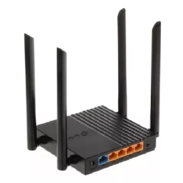 Router negro con cuatro antenas y varios puertos